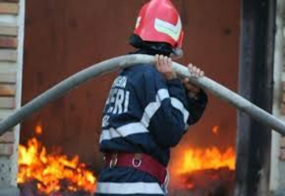 Un bărbat a ars în clădirea fostei Cooperative de Consum din Însurăței