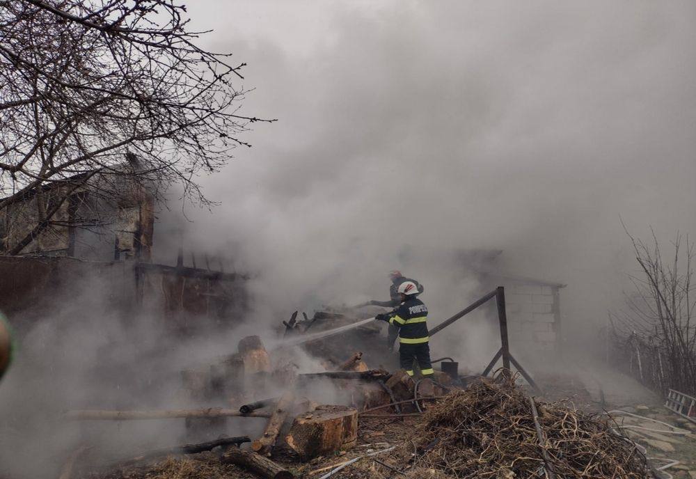 Incendiu pe strada Prahovei din municipiul Brăila
