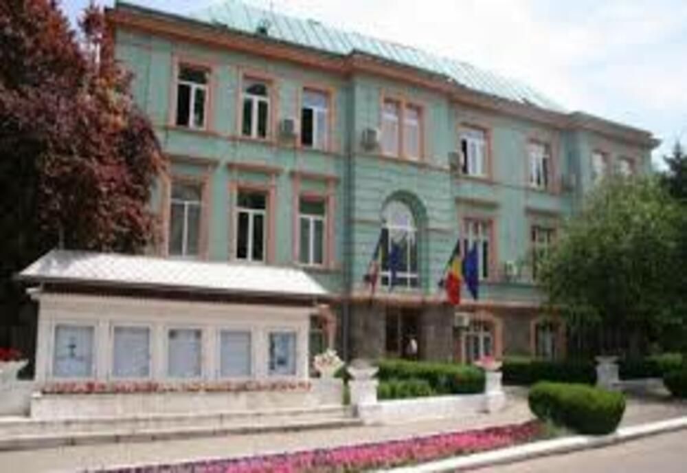 Lucrări de reabilitare la rețeaua de apă duc la oprirea furnizării apei potabile pentru 12 ore