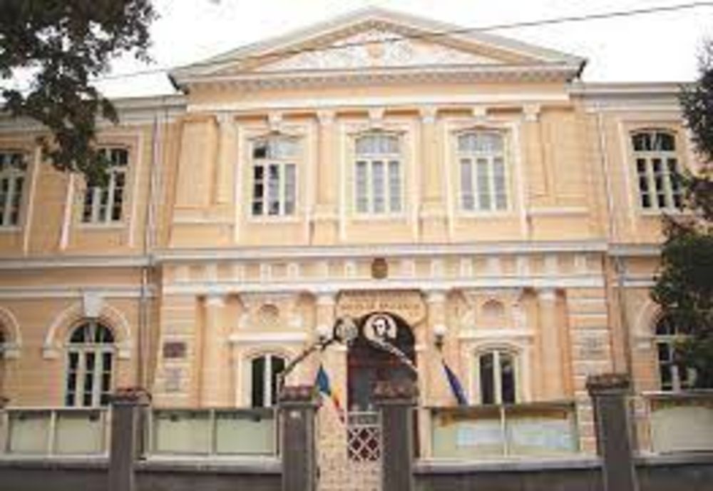 1473 absolvenți prezenți la prima probă a examenului de Bacalaureat