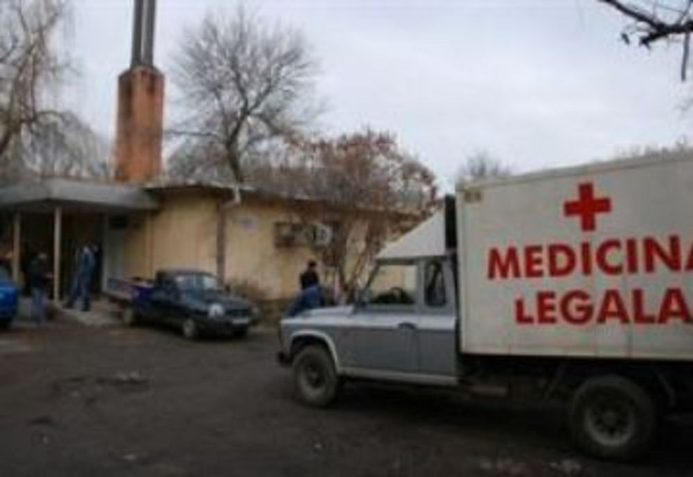 Bărbat din Gropeni electrocutat când vroia să scoată apa dintr-o piscină