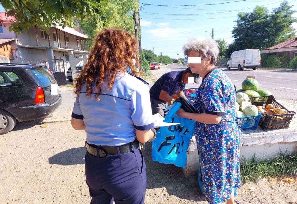 Brăilenii din mediul rural sfătuiți de polițiști cum sa se ferească de infractori 
