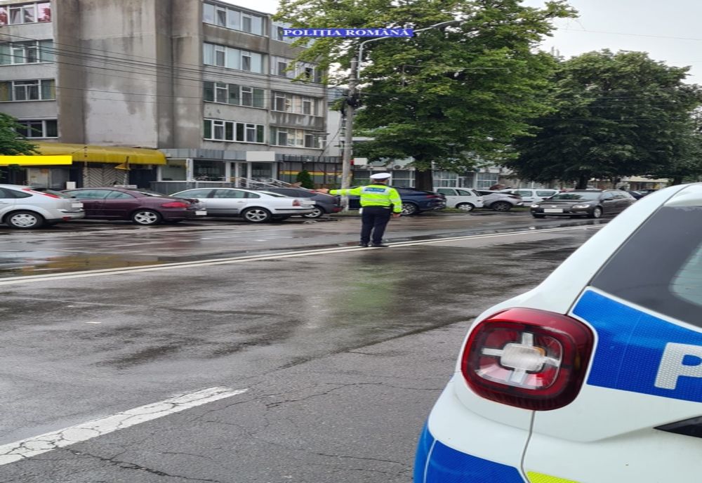 Un șofer băut și altul fără permis depistați în trafic de polițiștii brăileni