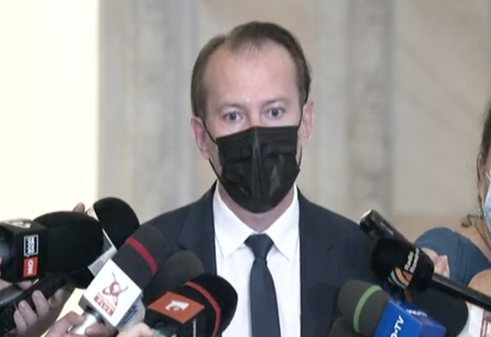 Florin Cîțu, după scandalul provocat de Diana Șoșoacă la un centru de vaccinare: Nu putem tolera așa ceva. Le cert instituțiilor statului să își facă datoria