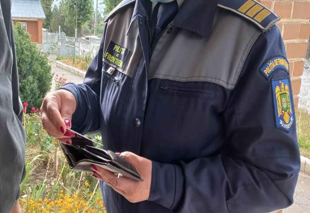 Polițiștii  au aplicat 75 de sancţiuni contravenţionale la Legea 55/2020 privind unele măsuri pentru prevenirea şi combaterea efectelor pandemiei 