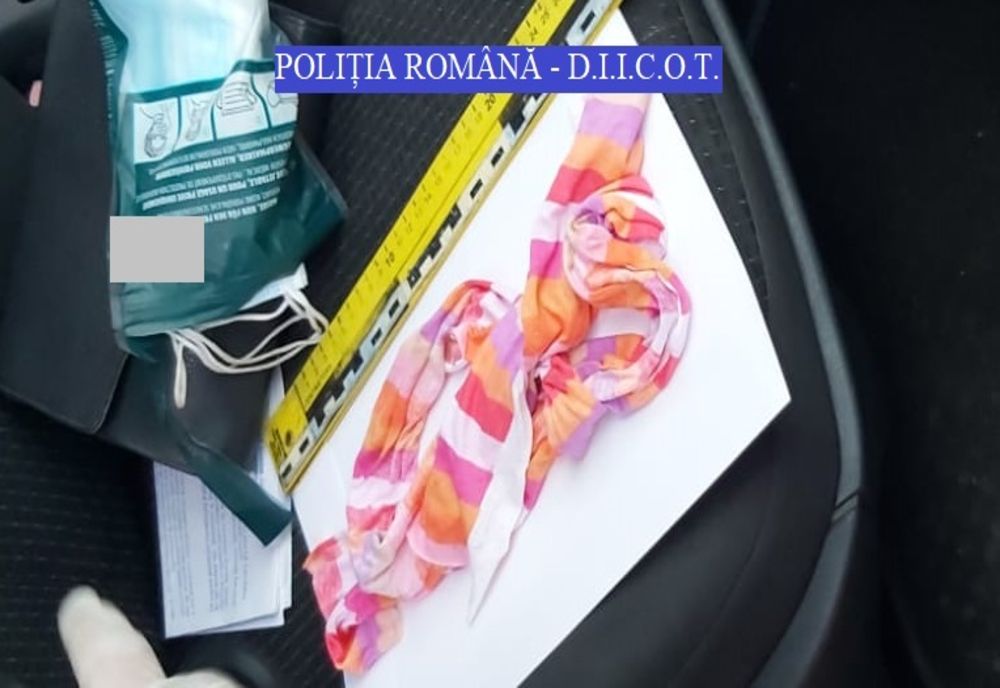 Percheziții la domiciliile a 4 brăileni