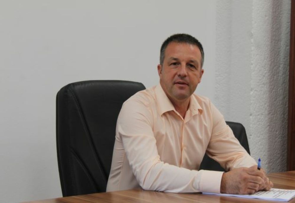 15 elevi și 12 profesori premiați de Primărie și Consiliul Județean