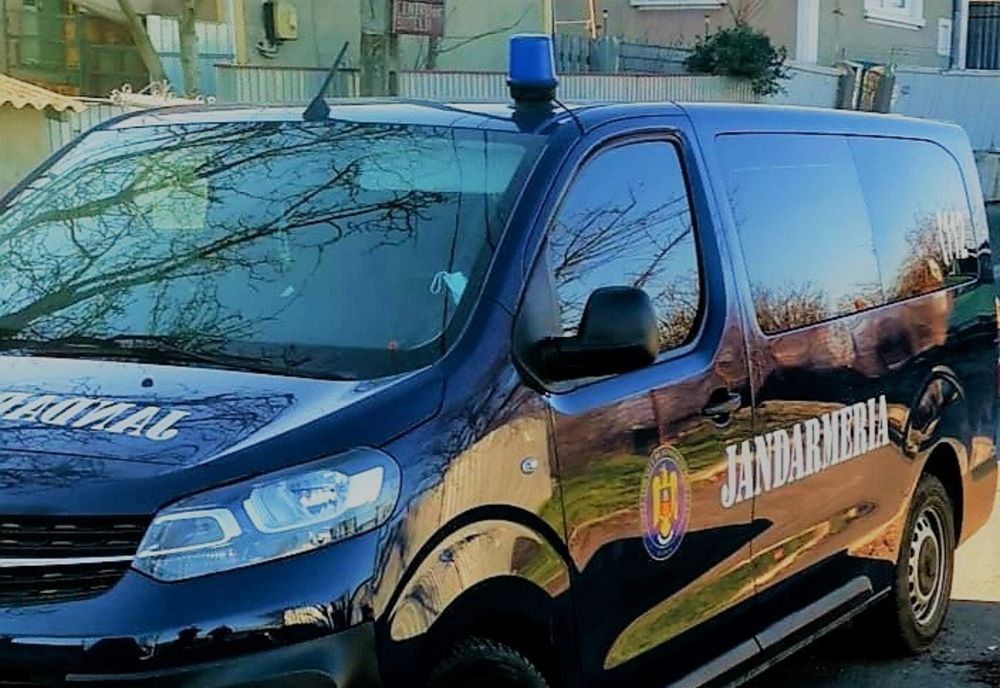 Conflict violent între doi bărbați și o femeie, potolit de jandarmii brăileni