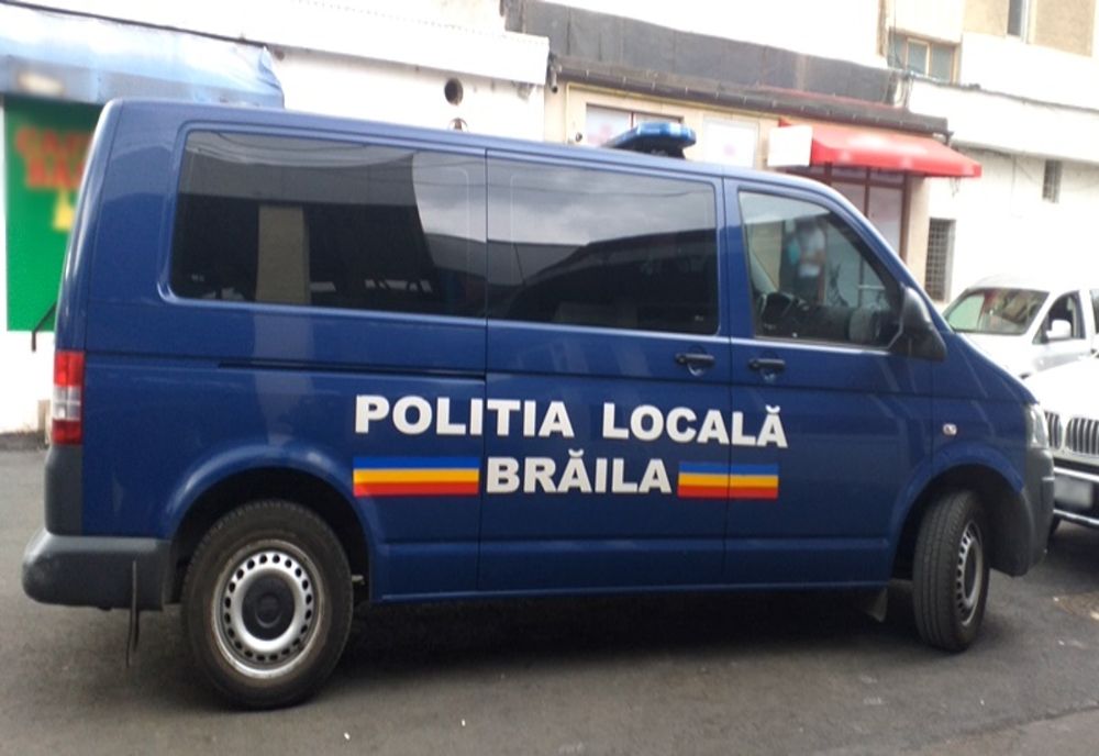 Conflict între doi bărbați chiar sub ochii polițiștilor locali