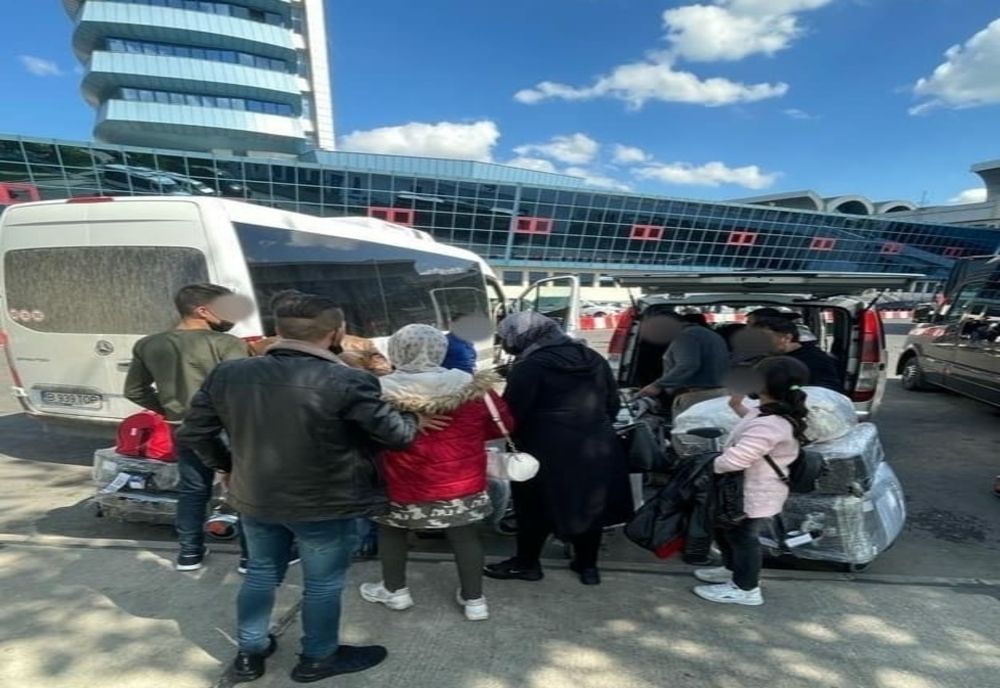 Refugiați sirieni transferați în cadrul programului de relocare extra-UE