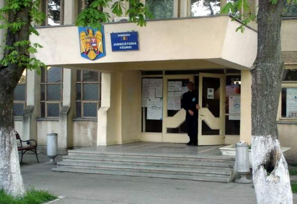 Arestat preventiv pentru ultraj asupra a patru poliţişti