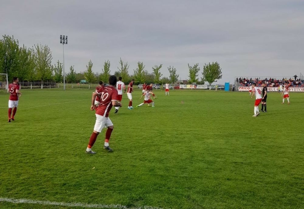 Viitorul Ianca a condus de două ori, dar a terminat la egalitate derby-ul cu Sporting Liești
