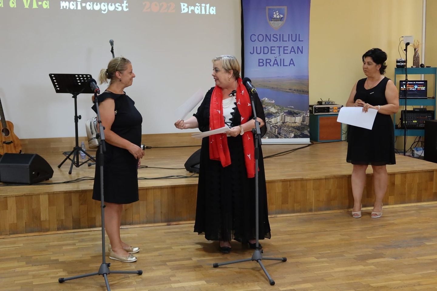 295685582_1256718995080902_6654295580858326376_n