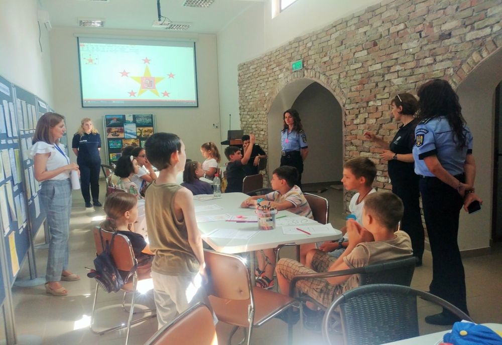 Polițistul - prietenul meu din vacanță