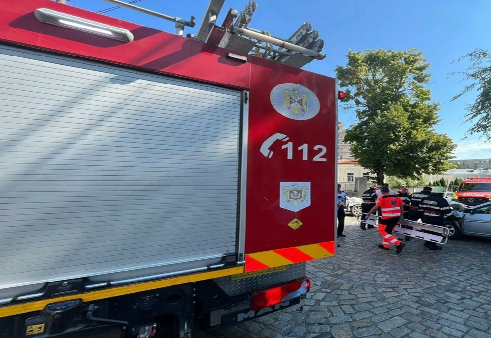 Accident cu cinci autovehicule implicate pe DE584