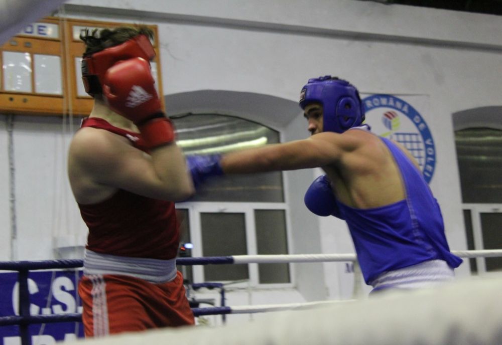 Sâmbătă, de la ora 11.00, au loc finalele campionatului național de box pentru juniori