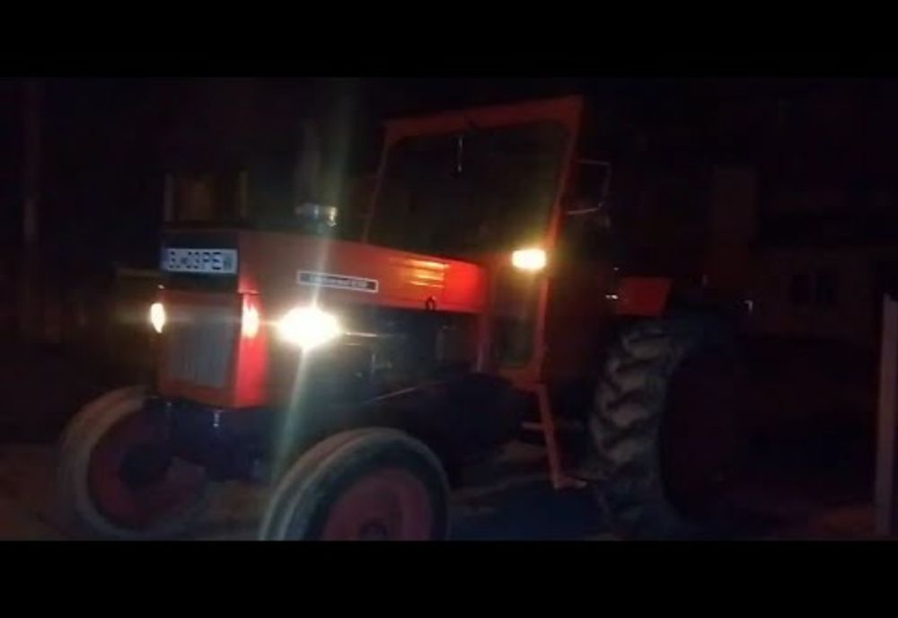 Aflat sub influența alcoolului, la miezul nopții conducea un tractor pe raza localității Vișani