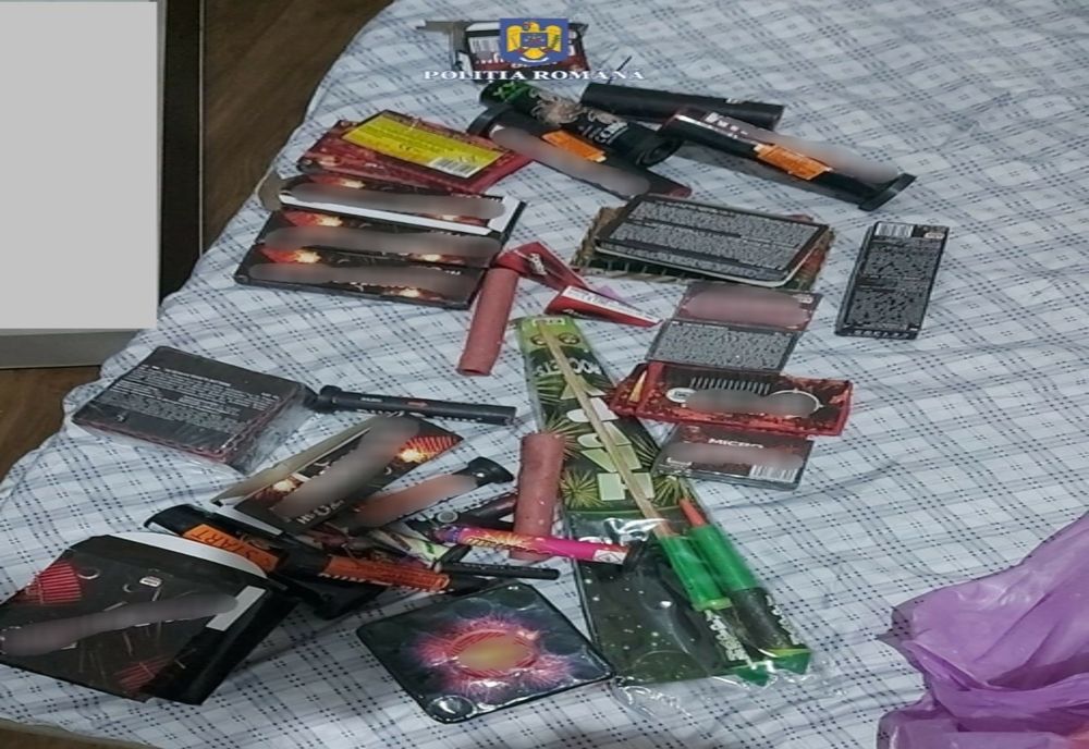 240 de kg de articole pirotehnice ridicate în urm unor percheziții desfășurate de polițiștii brăileni