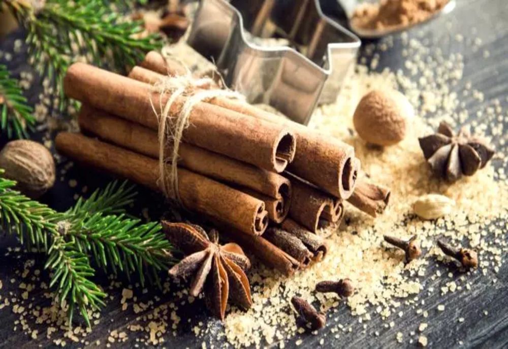 Ce poți face ca să miroasă în toată casa a Crăciun multe săptămâni la rând - 3 idei pentru parfumuri naturale