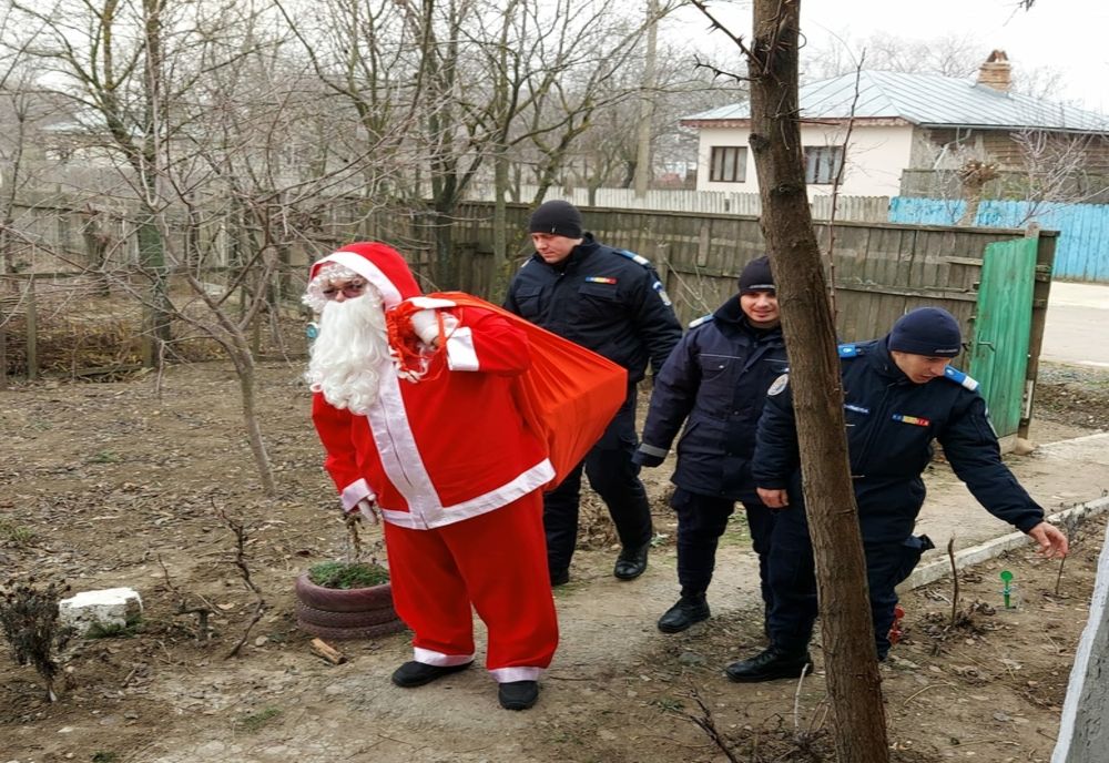 O poveste M.A.I. fericită de Crăciun, campanie desfășurată de jandarmii brăileni