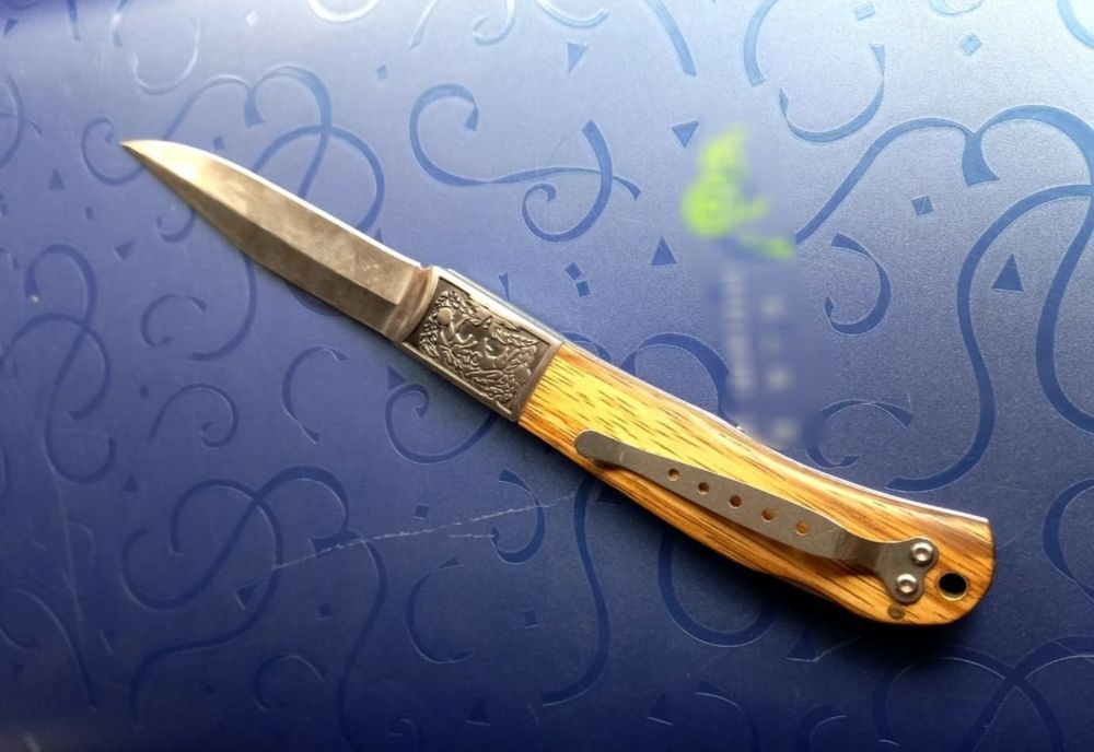 Cercetat penal pentru port cuțit în incinta unui cafe-bar din municipiul Brăila