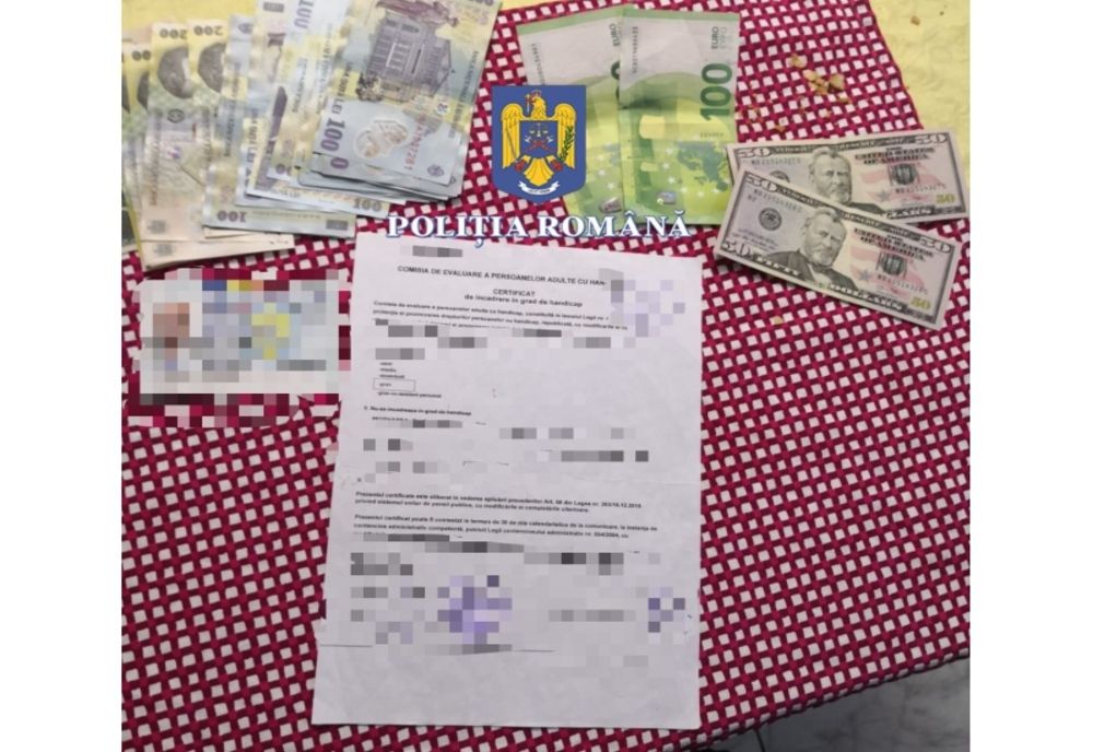 Percheziții într-un caz de obținere ilegală a dreptului la pensie