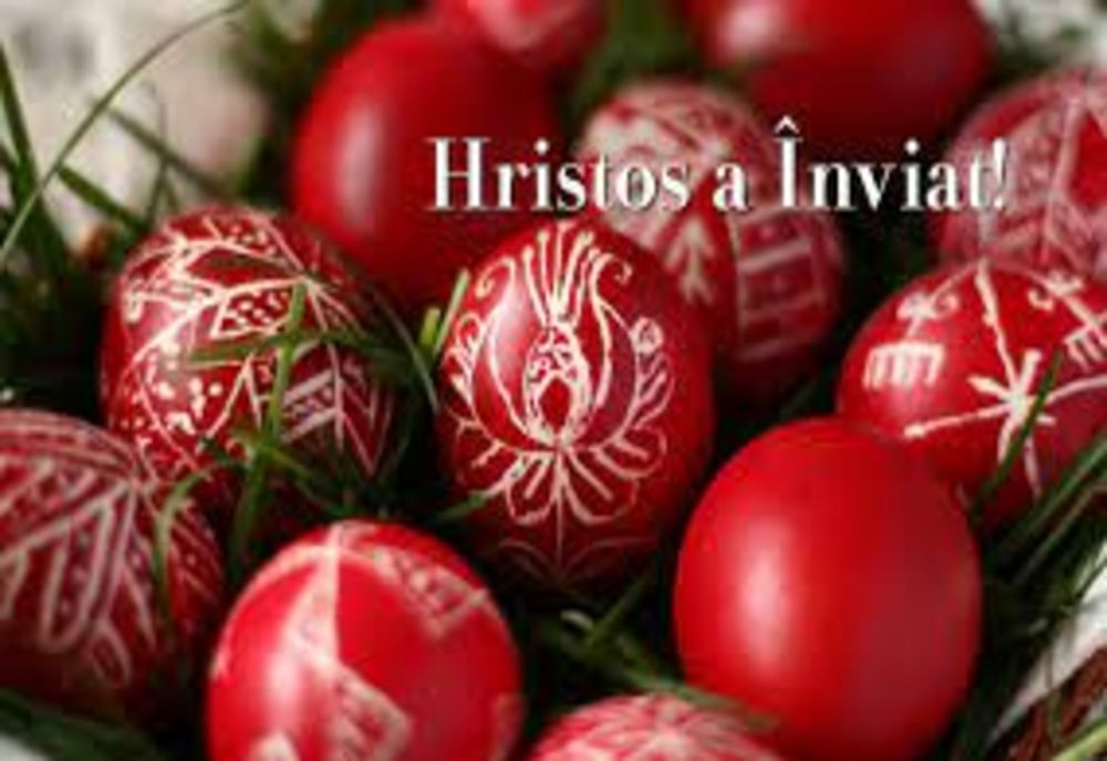 HRISTOS A ÎNVIAT!