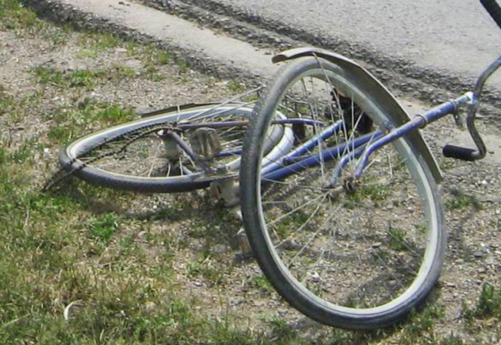 Biciclist accidentat de un șofer de 21 de ani pe o stradă din localitatea Dudești. Biciclistul a murit a doua zi la spital