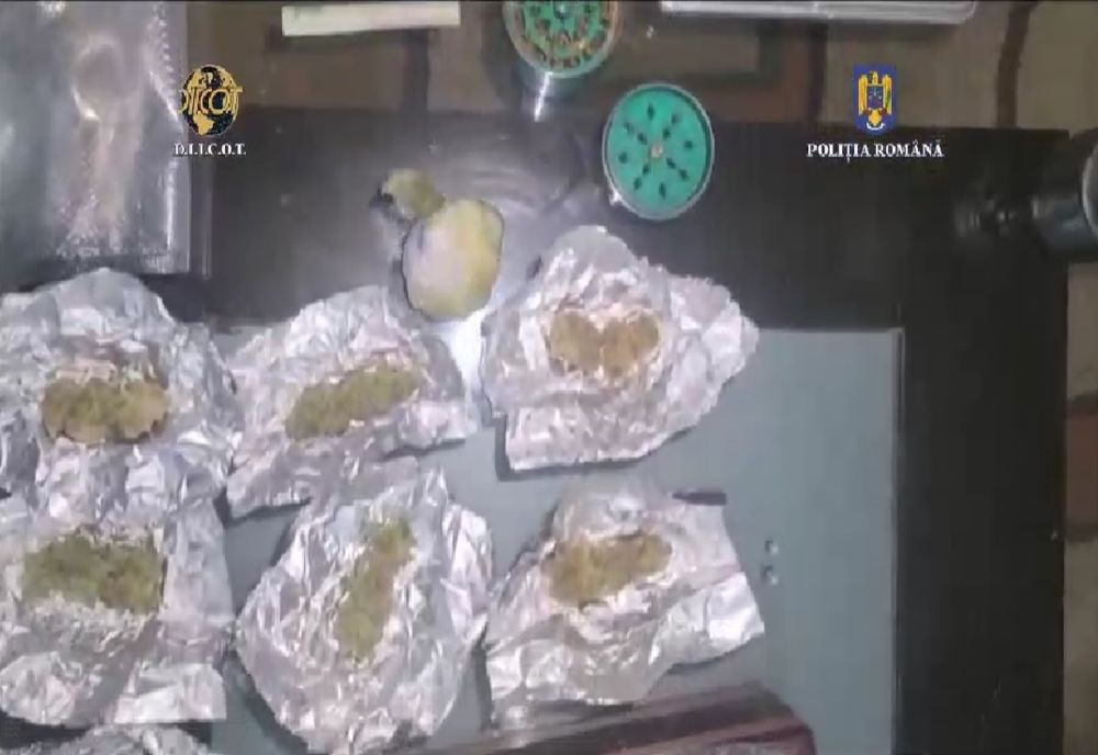 Percheziții domiciliare pe raza județelor Buzău, Galați, Brăila, Vrancea, Brașov și în municipiul București