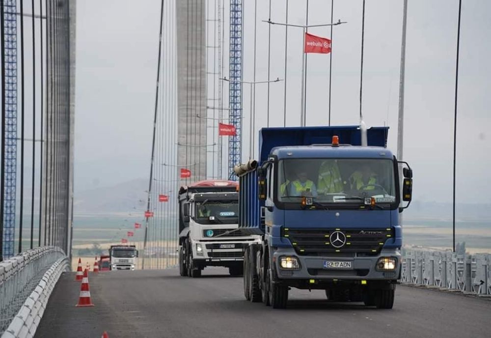 Astăzi au început testările statice la suprastructura podului suspendat peste Dunăre de la Brăila