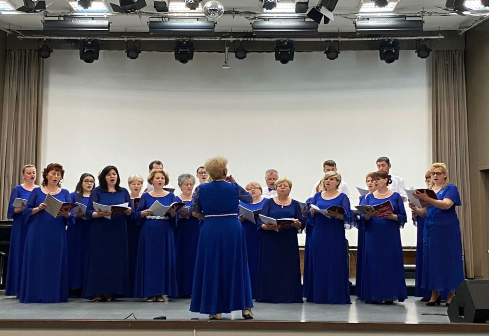 Două premii întâi precum şi un premiu doi, obținute de Corului mixt „Trison”, la cea de‑a 12-a ediție a Festivalului-Concurs Coral Internațional de la Gabrovo, Bulgaria