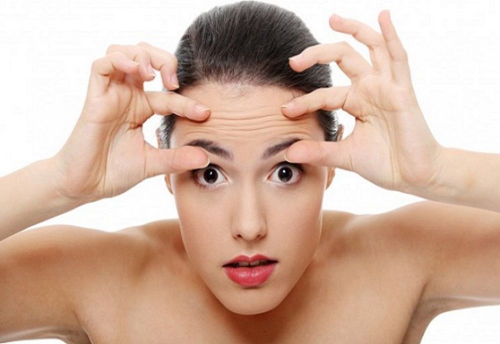 3 obiceiuri simple care împiedică formarea ridurilor - Te pot ajuta să arăți tânără chiar și după 40 de ani