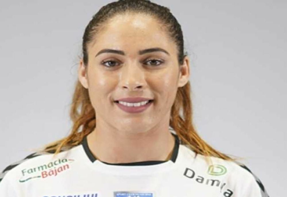 HANDBAL FEMININ: JUCĂTOAREA ASMA ELGHAOUI, CONVOCATĂ ÎN PREMIERĂ LA NAȚIONALA ROMÂNIEI