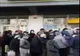 Video: Coadă la sediul unei companii de furnizare a energiei electrice