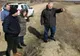 Prefectul a inspectat stadiul lucrărilor de consolidare și supraînălțare a digului de pe malul drept al râului Siret, din dreptul satului Corbu Vechi