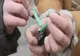 Doi copii de 8 şi 11 ani, răniţi după ce s-au jucat cu o petardă