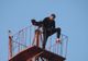Sportul preferat pentru un brăilean, urcatul pe stâlp și punerea pe jar a autorităților