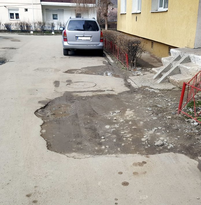 SDEE Brăila amendată de Poliția Locală pentru spargerea covorului asfaltic